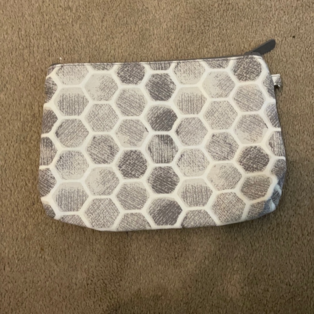 Mini zipper pouch